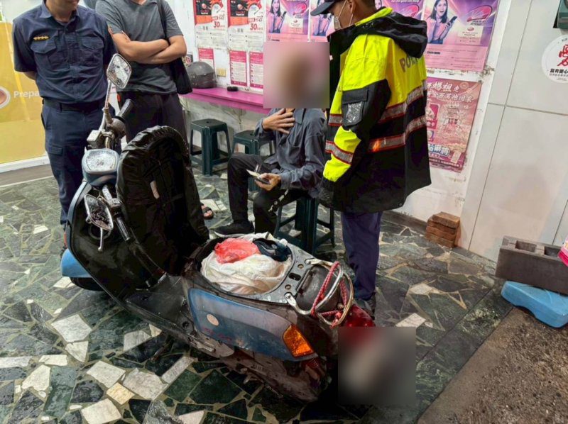 港灣新聞網／休假警一眼認出通緝犯！東港警火速逮人　再查獲一、二級毒品