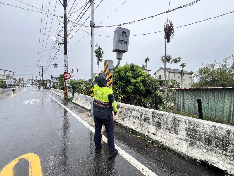 港灣新聞網／測速照相機遭破壞！內埔警火速破案逮嫌　依法究辦並求償