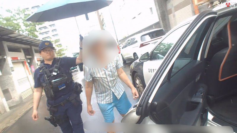 港灣新聞網／八旬翁暴雨中跌倒迷途險象環生　小港警暖心護送返家獲讚爆