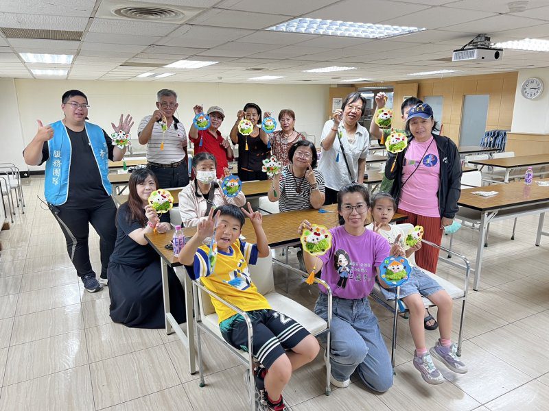 港灣新聞網／端午節親子DIY超夯！王盈貴攜手李眉蓁服務處傳承文化　自助里歡樂迎佳節