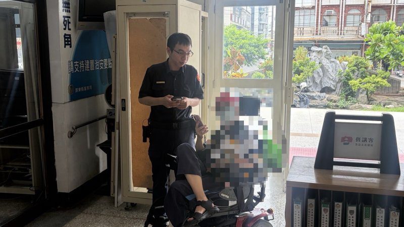 港灣新聞網／身分證遺失急求助！內埔警一通電話暖心協助　男子頻頻致謝