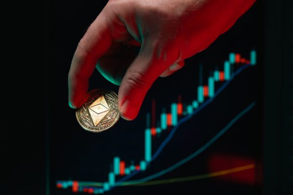 百億人氣基金大比拚，「高成長」榮登3月進場抄底王