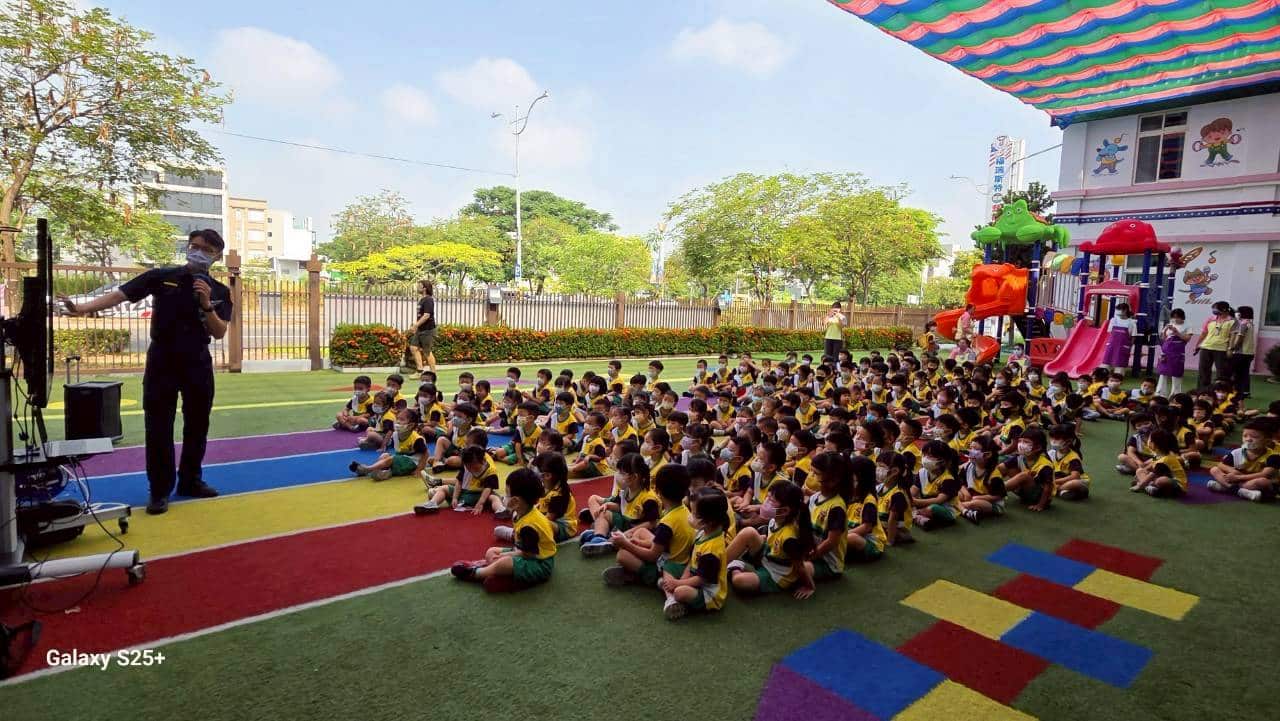 深耕道安觀念　員林警前進福瑞斯特國際藝術幼兒園宣導兒童交通安全