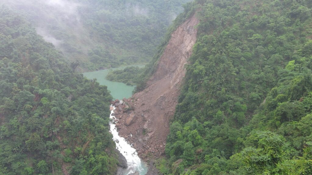 南投竹山驚現5萬立方土石堰塞湖 農村水保署緊急勘查