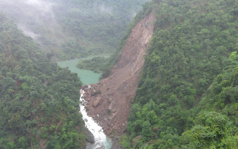 南投竹山驚現5萬立方土石堰塞湖 農村水保署緊急勘查