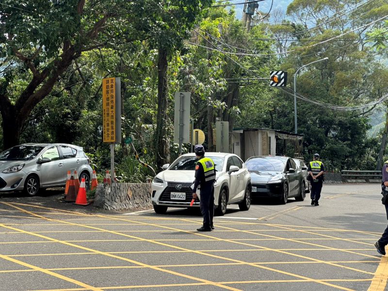 端午連假造訪雲霧家鄉　里港警加強交通疏導暨里港警訊