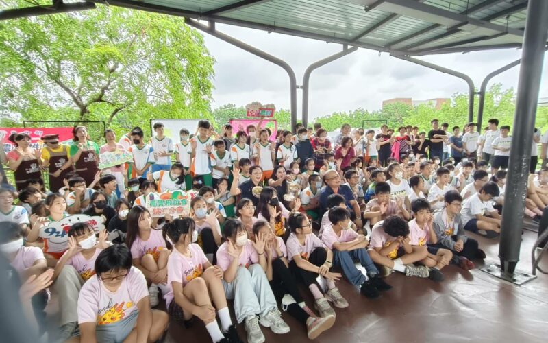 紅瓦厝國小謝師宴熱鬧登場　從產地到餐桌推廣在地食材學童自煮共廚活動