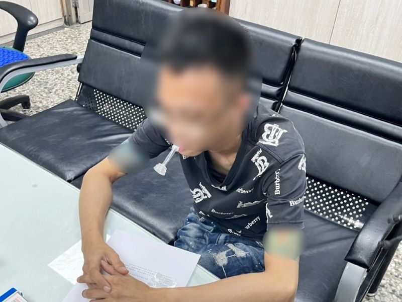 毒駕零容忍！潮警深夜盤查逆向車遭衝撞　速逮2名毒駕犯嫌暨潮州警訊