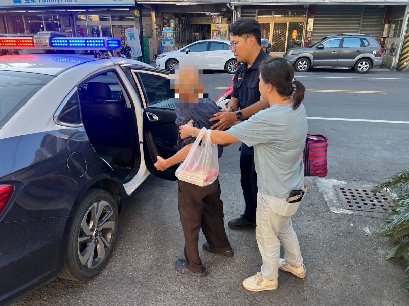 老翁高溫騎車體力不支　公館警暖心護送返家獲感謝暨屏市警訊