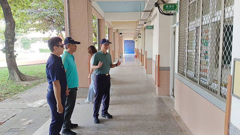 確保選舉平穩順利　東警分局長親帶隊轄內投開票所全面安全會勘暨東港警訊