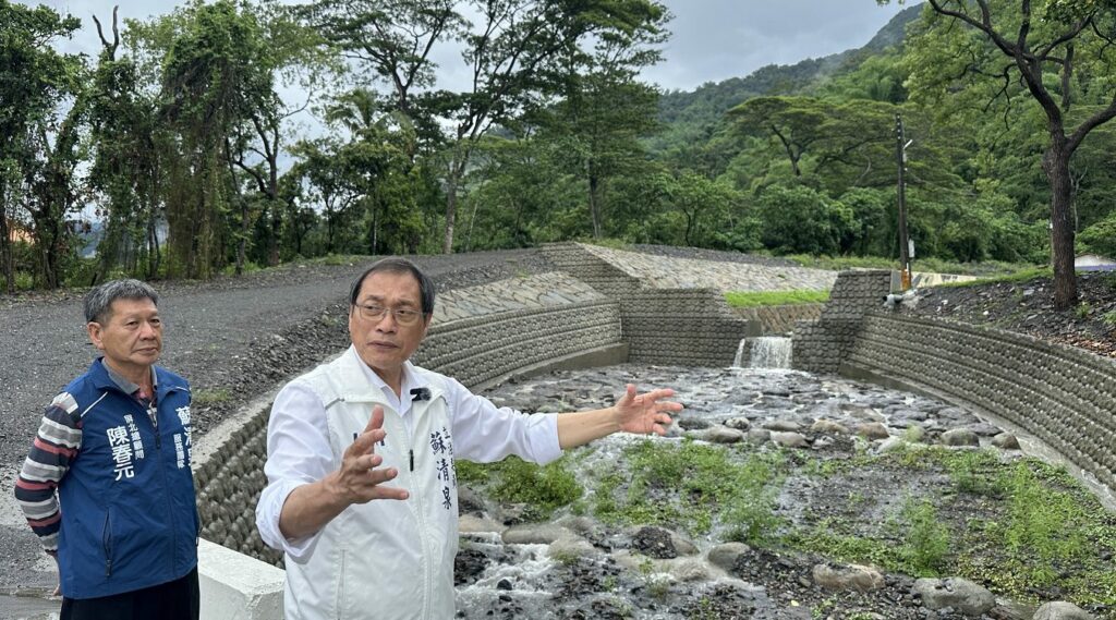 蘇清泉考察高樹觀光建設　盼串聯瀑布、溫泉與交通打造屏北新亮點