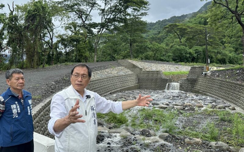 蘇清泉考察高樹觀光建設　盼串聯瀑布、溫泉與交通打造屏北新亮點