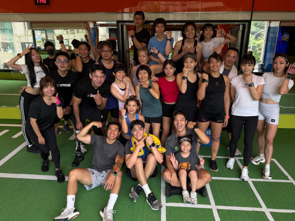 2026 斯巴達障礙跑競賽新北場攜手 World Gym 舉辦選手訓練營 大嘻哈歌手比杰充滿好奇 Dylan 頭暈 缺氧