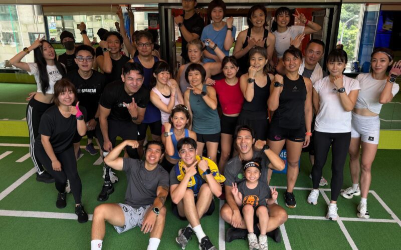 2026 斯巴達障礙跑競賽新北場攜手 World Gym 舉辦選手訓練營 大嘻哈歌手比杰充滿好奇 Dylan 頭暈 缺氧