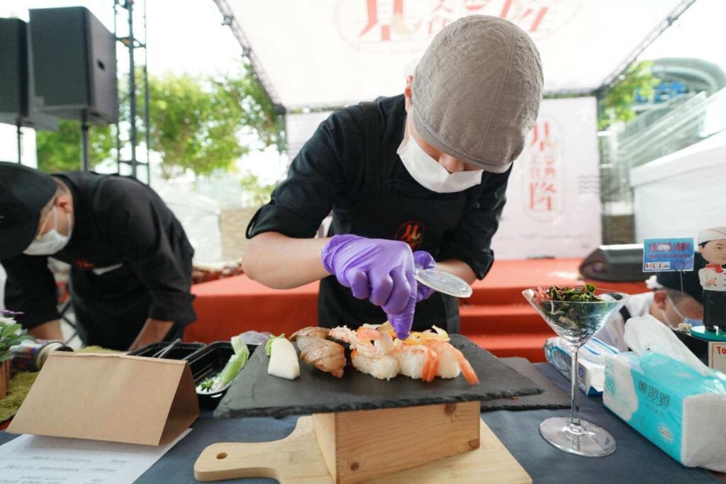 基隆美食盛典「黑白鮮鋒會」招募壽司名店　串聯港都美食拚觀光商機