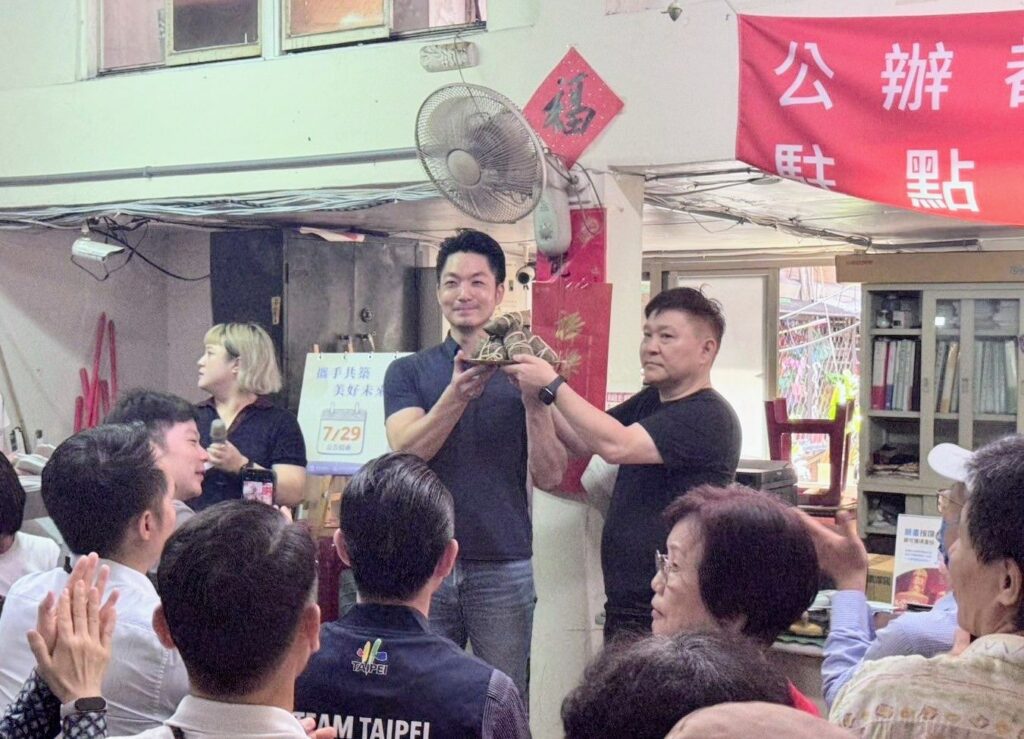 信維整宅都更迎曙光　蔣萬安走訪住戶盼優質團隊「粽」選出線