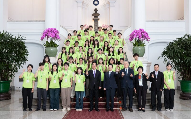 從埔里走進總統府　讓世界看見暨大青年