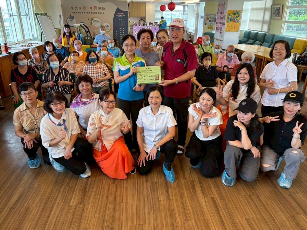 亞太鹿港渡假村公益樂團暖心獻藝  樂聲傳愛福興秀和苑日照中心