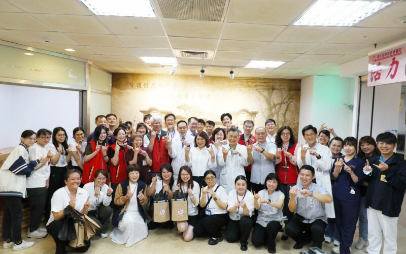 衛福部嘉義醫院迎新任院長陳殷正　攜手市府打造全齡共享健康照護新里程
