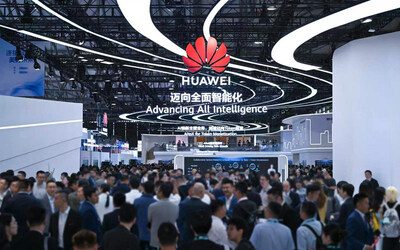 華為助力全球運營商以網為基，以智為翼，業網算協同創新，邁向Token經營新徵程