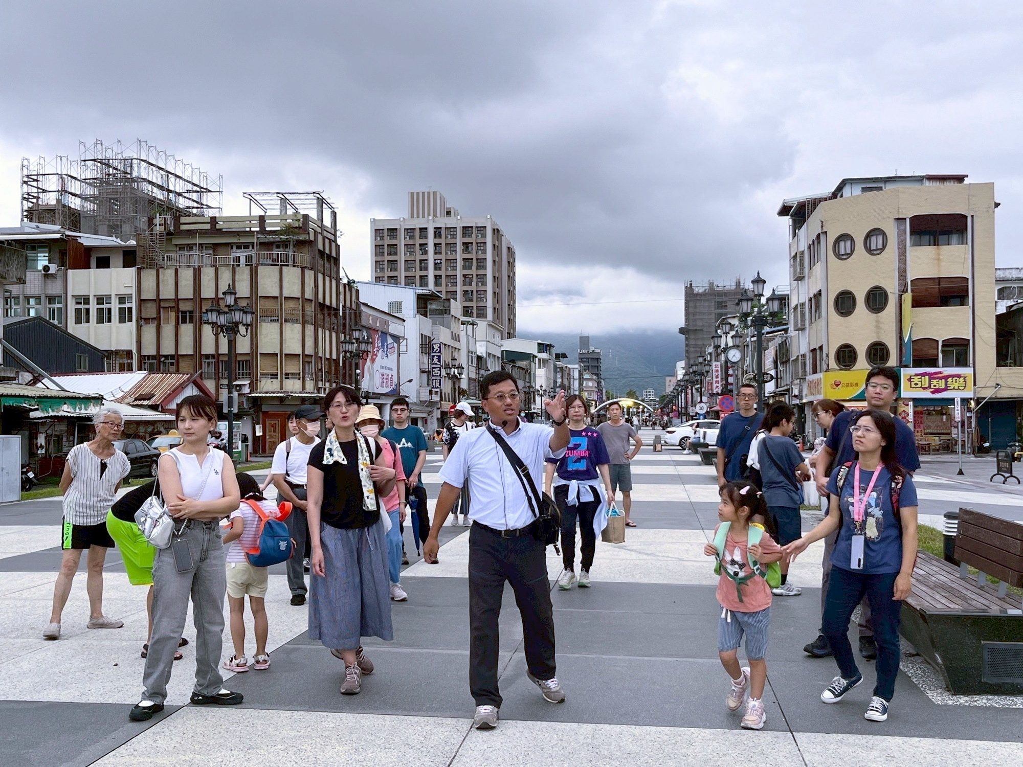 走進溝仔尾聽聽城市故事  市公所率眾走讀舊城時光