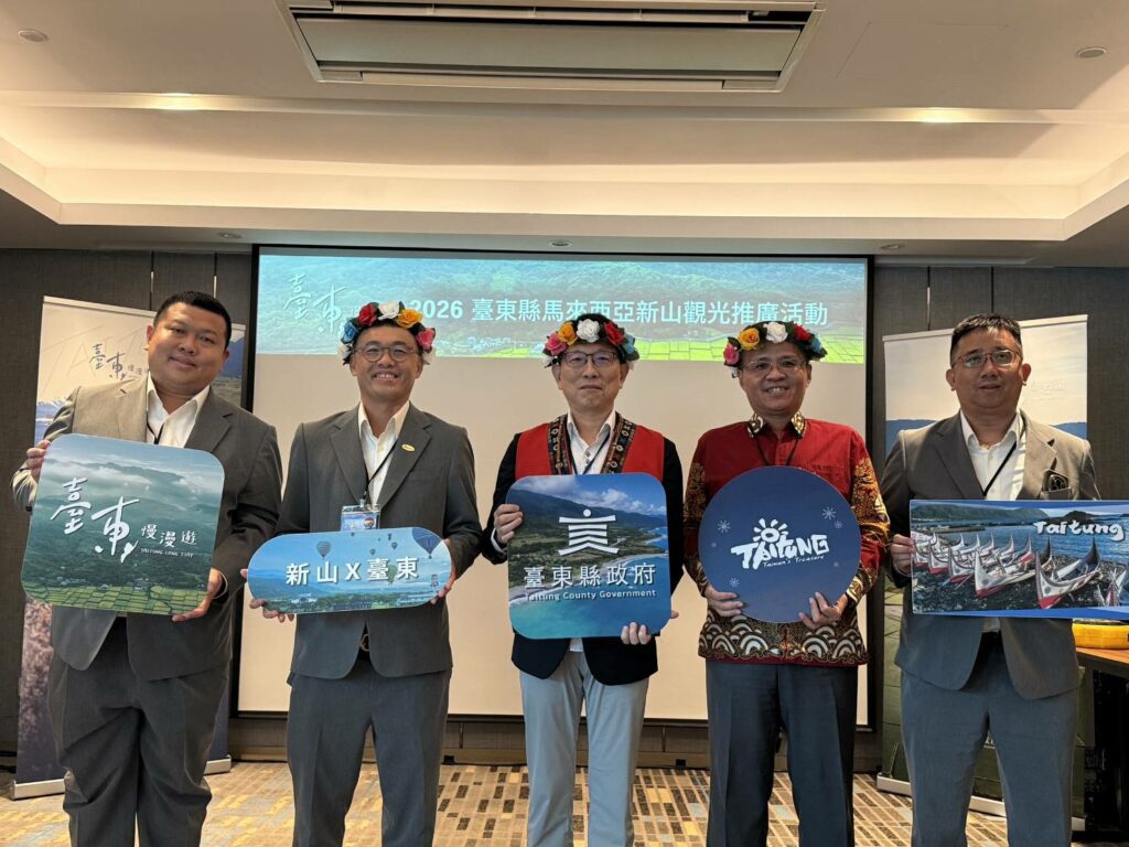 阿嬤和低清藝人聯手帶路！台東首前進新山推介會  大馬人氣網紅引爆「追球」熱潮