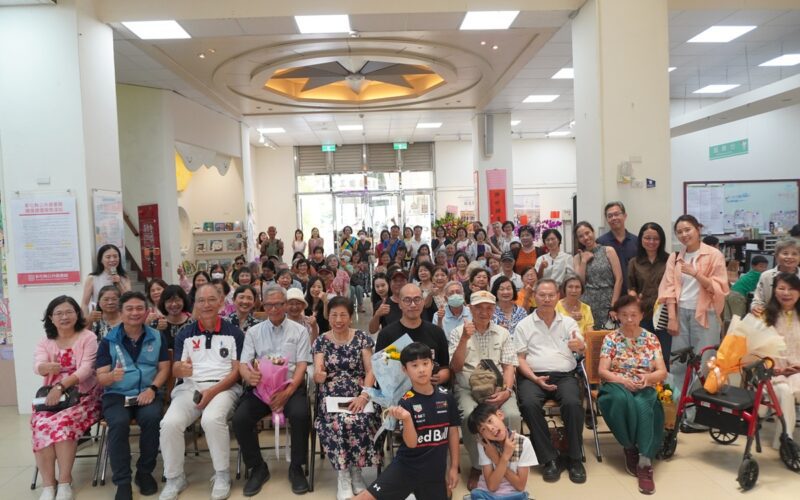 彰化市立圖書館時光對話  葉火成、葉惟仁父子水彩聯展