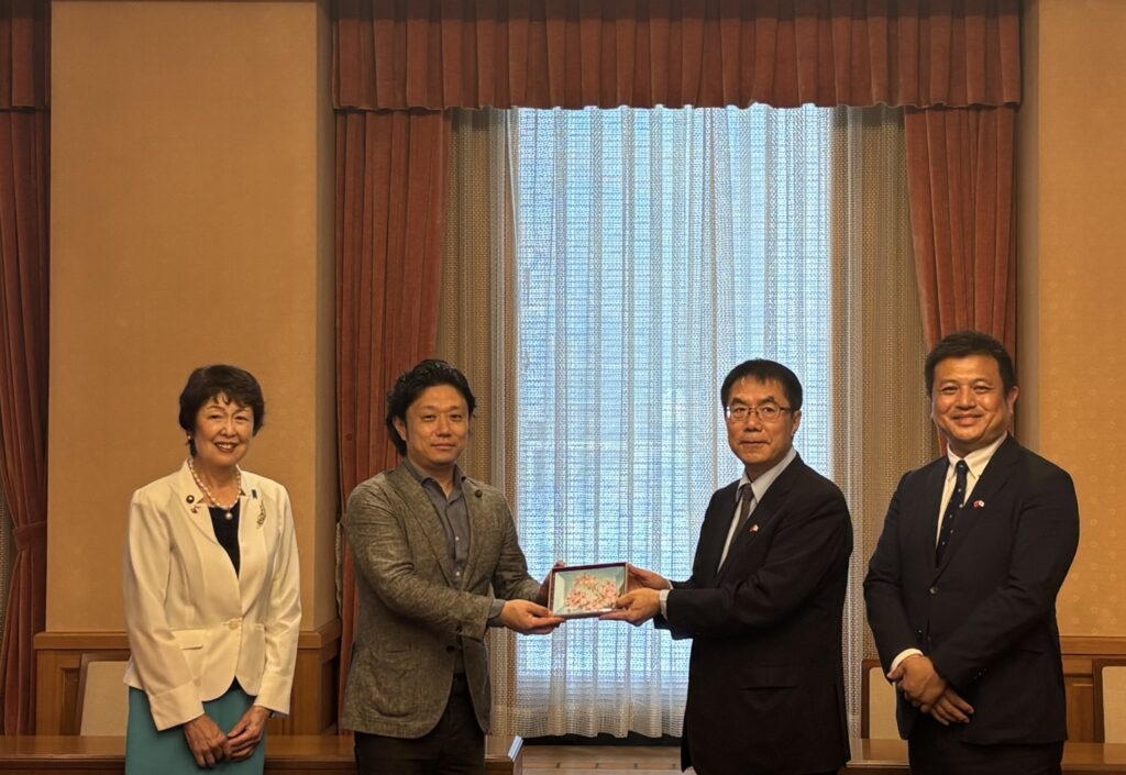 黃偉哲拜會大阪市議會議長暢談交流　熱情邀請大阪市組團來訪台南