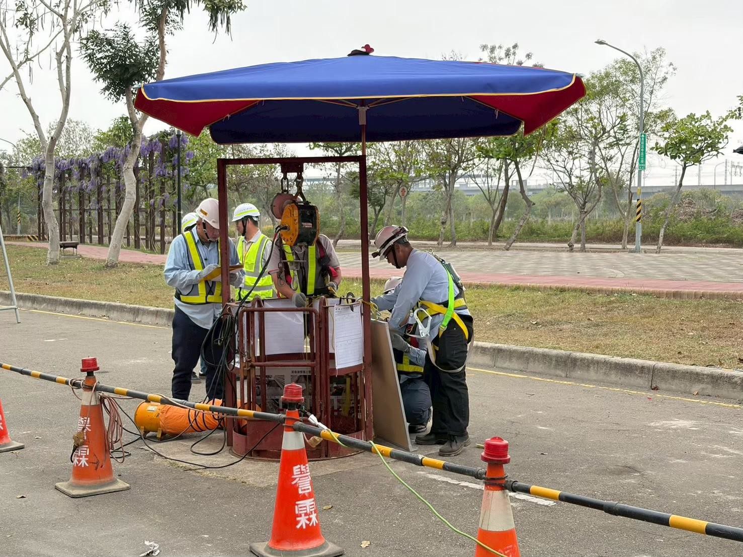 臺南市政府落實職業安全管理，榮獲「115年度全國下水道局限空間出入坑作業評鑑」佳作