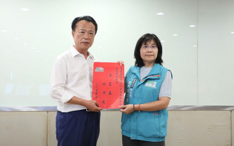 嘉義縣衛生局打造食安新典範　榮獲政府服務獎第三名