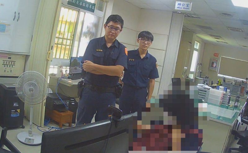 港灣新聞網／假扮詐騙被害人仍露餡！警專實習生神助攻　枋警查獲詐團車手查扣40萬元