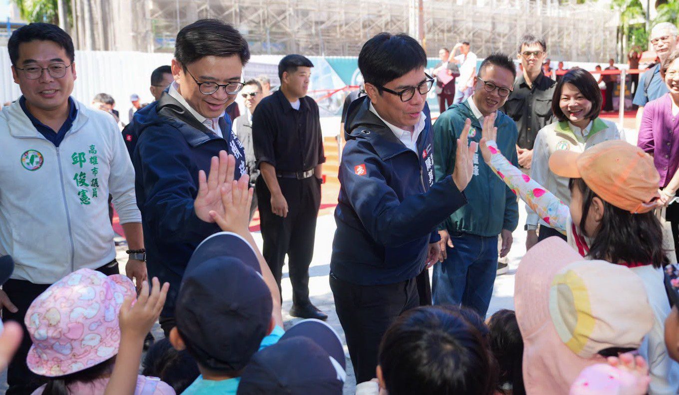 仁大鳥大邱俊憲議員與市長攜手持續推進高雄重大投資，描繪下一個十年城市發展藍圖