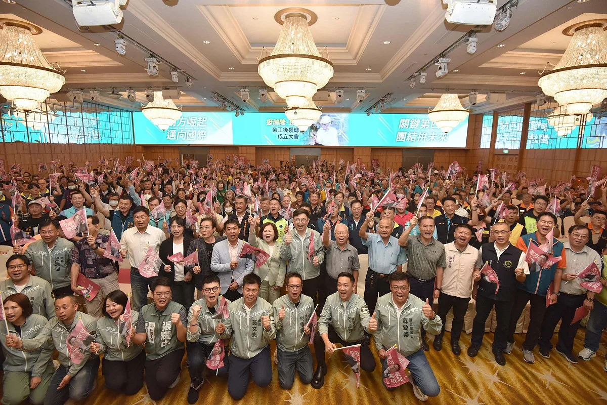 戳破藍營蹭勞工操作　高雄逾七成總工會力挺賴瑞隆