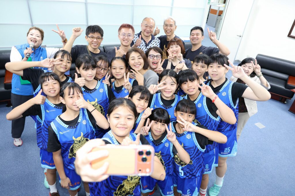 6連勝不敗神話！埔里南光國小女籃捧回EBL首冠 許淑華大讚「五族共和」山城之霸