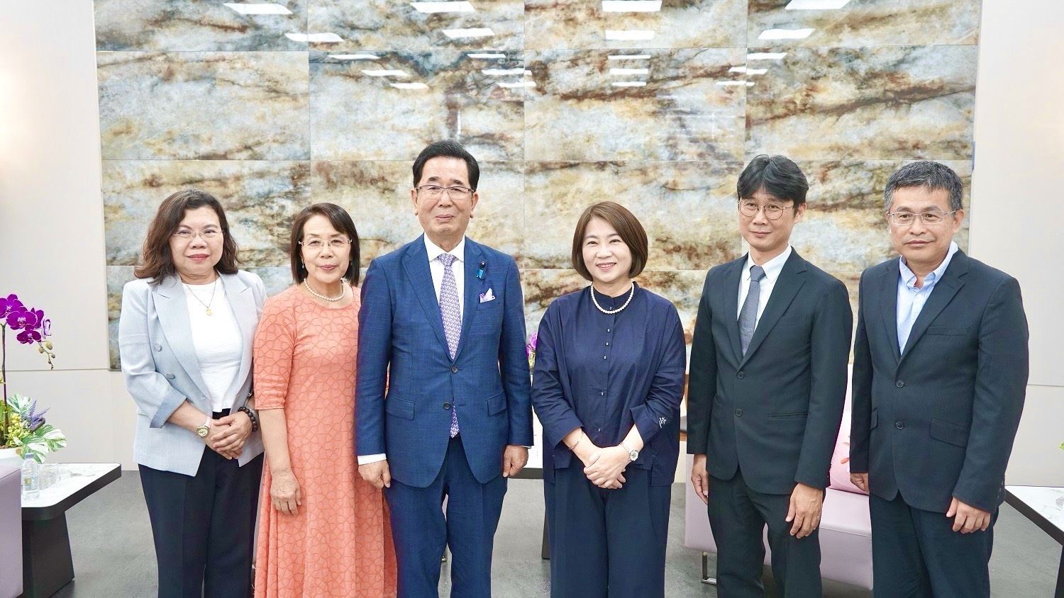 屏東城市外交再添成果　周春米接見日本山口縣議會訪團