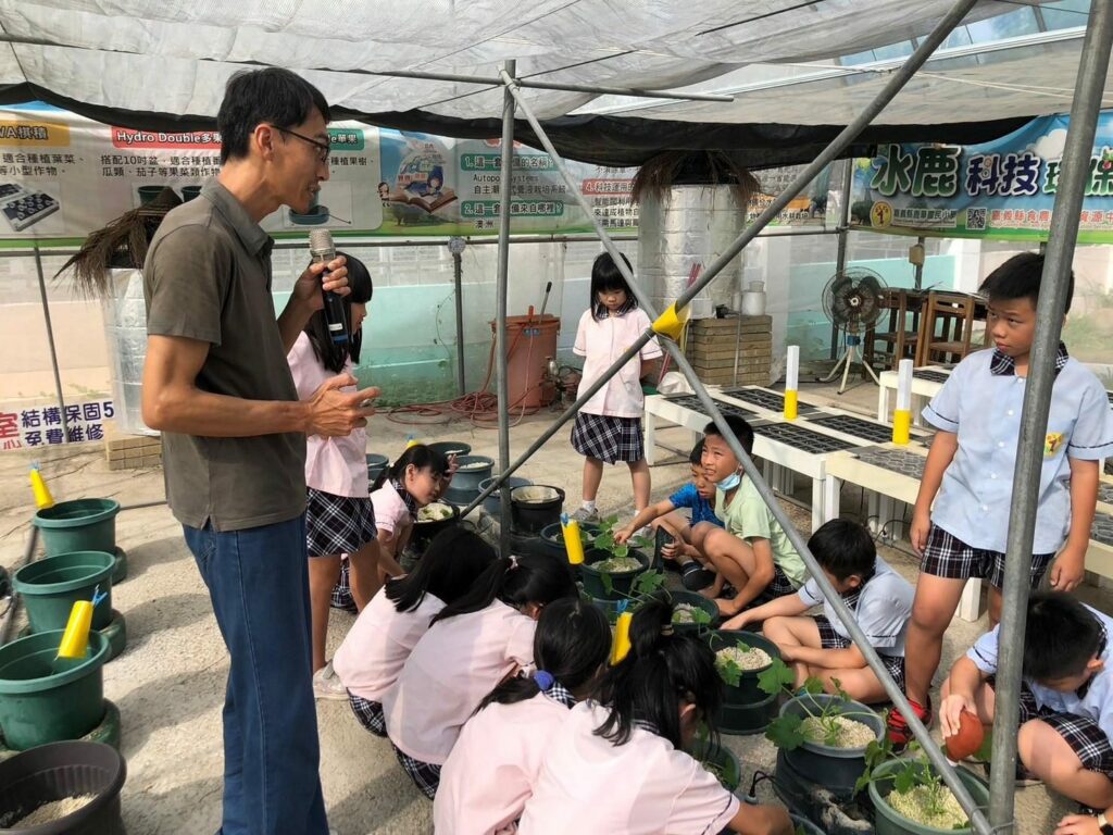 鹿草國小教師官易祺深耕融合教育　獲選雲嘉唯一卓越特教師