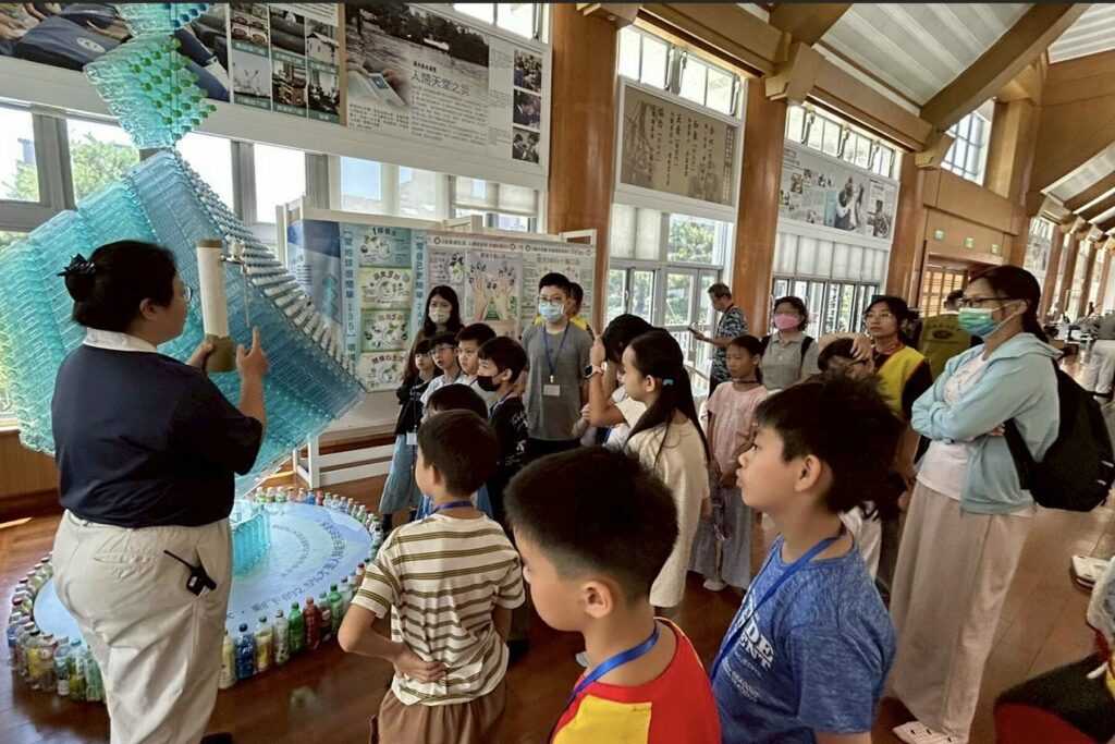 新北市社會局攜手慈濟舉辦V世代小小志工營  70位學童體驗環保永續