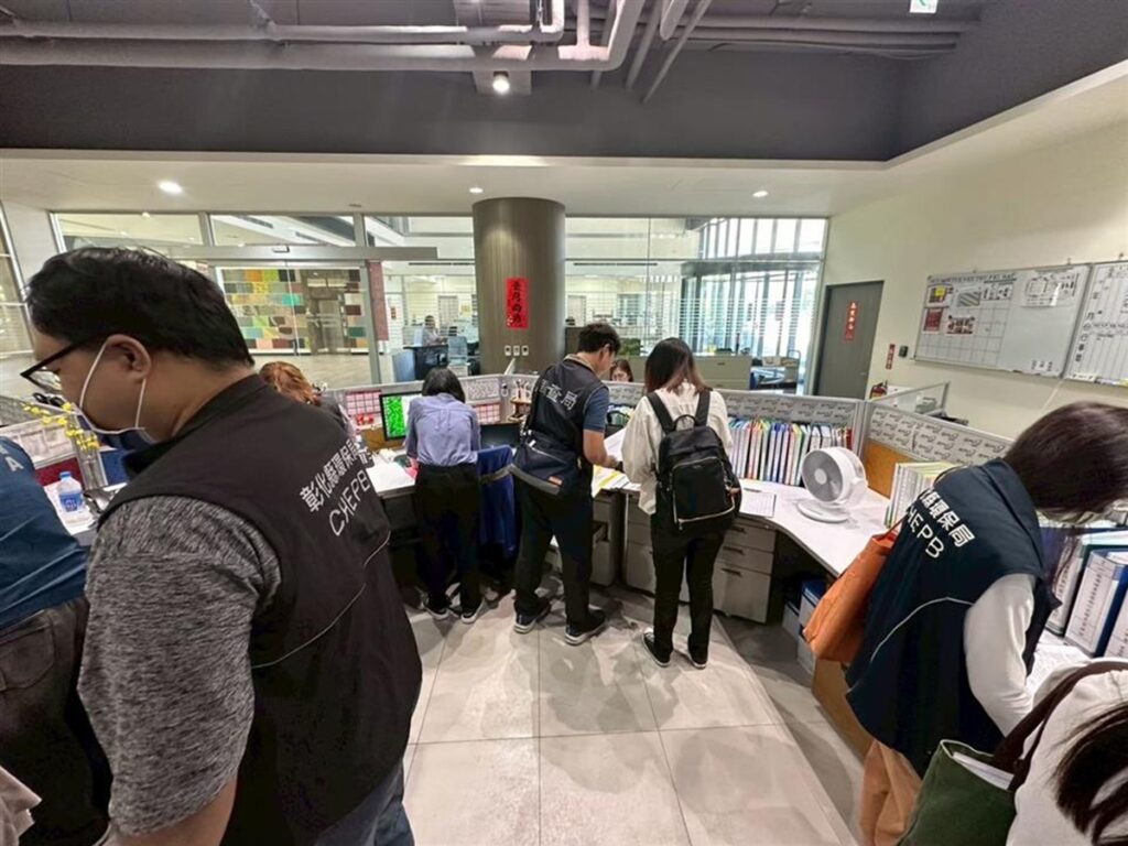 全國雙首例！  彰化環保局合力檢警破獲不肖有毒廢氣業者