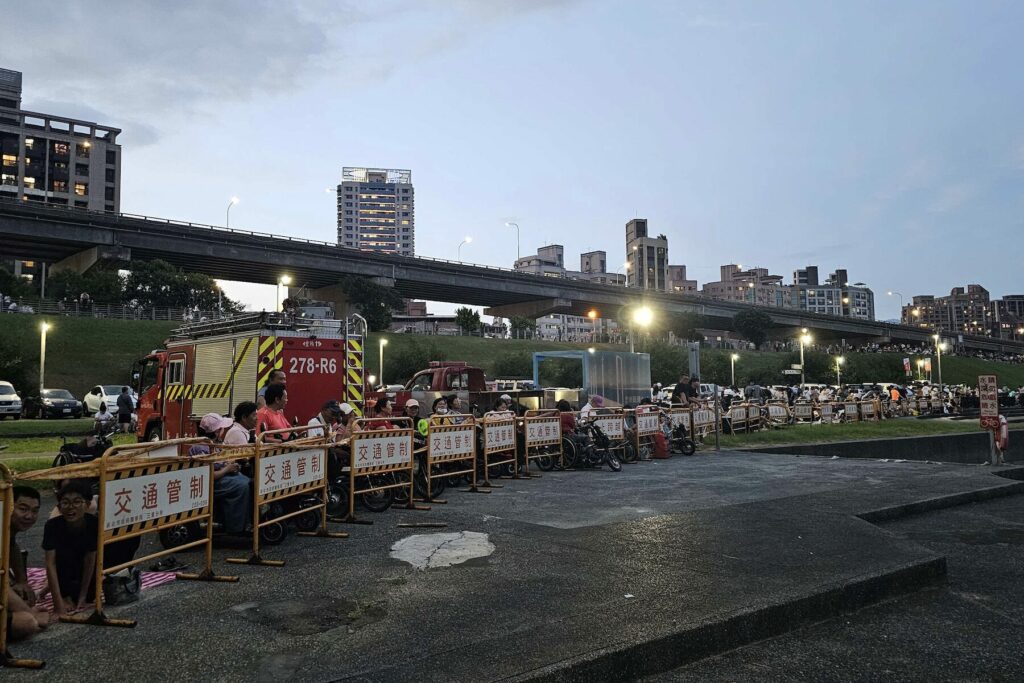 2026大稻埕夏日節煙火登場 新北忠孝碼頭周邊實施交通與人流管制
