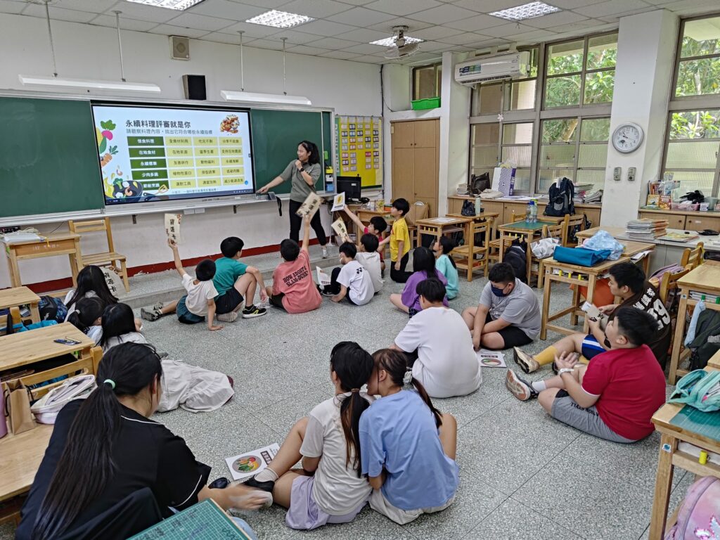 企業攜手惜食學校，透過「永續教科書」推動校園永續飲食教育