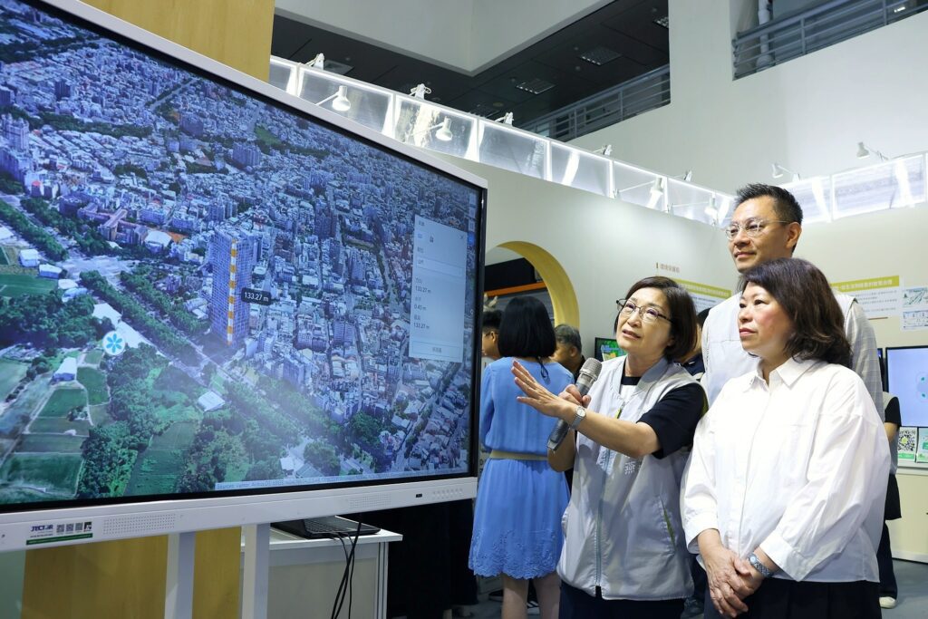 嘉義市4D數位治理平台奪金圖獎　全國首創智慧稅務應用與城市數位孿生獲肯定