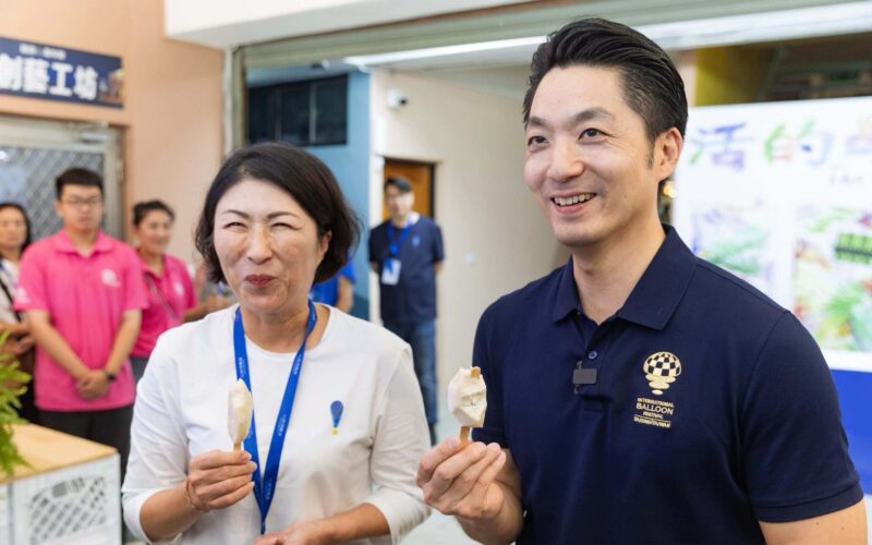 萬安緊抱台東！霸氣訂2千箱釋迦　熱氣球嘉年華添亮點