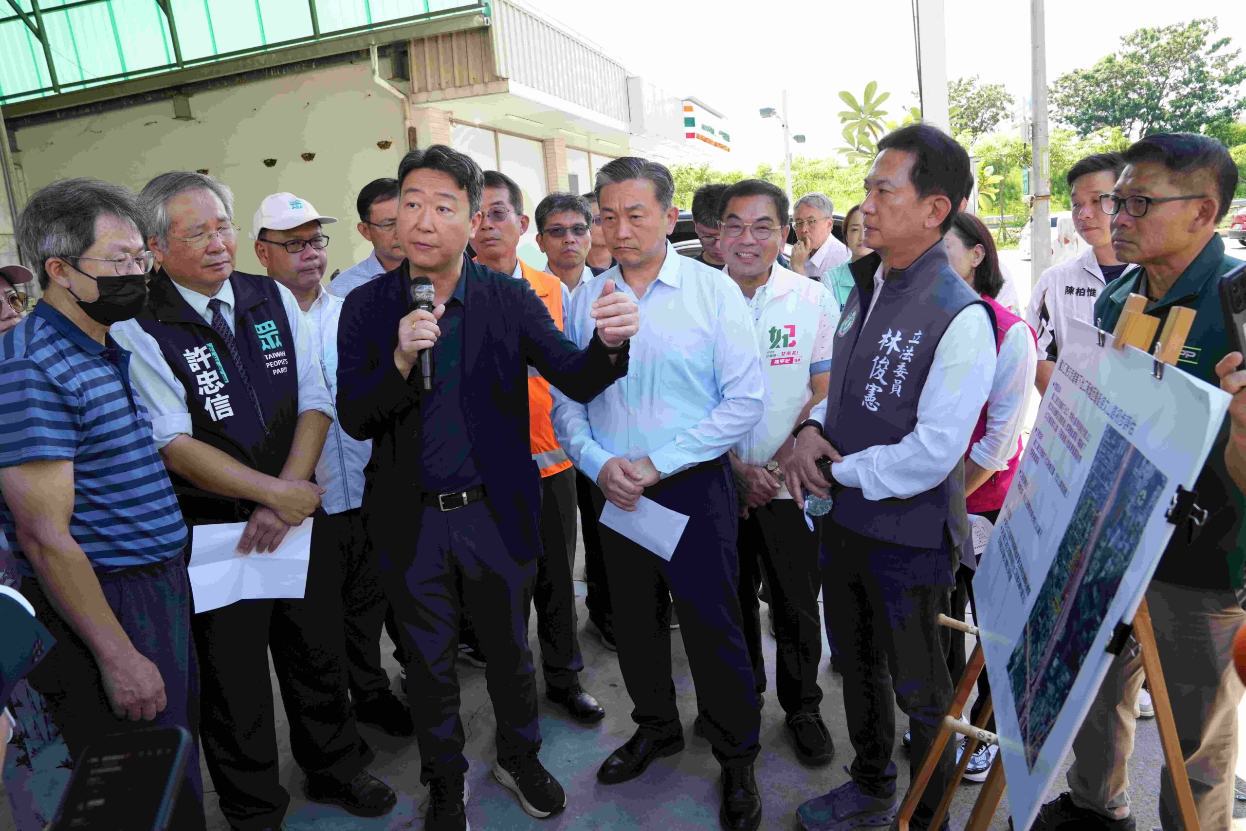 為因應快速發展疏解東區交通 立法院交通委員會考察「仁德交流道增設南下匝道銜接文山路」與「平實路銜接至國道１號側車道」