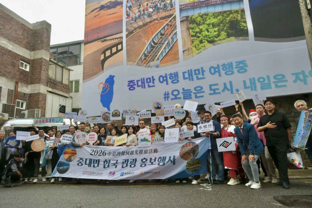 3萬韓人擠爆首爾弘大！中台灣4縣市跨海搶客  珍奶、高美濕地成吸票機