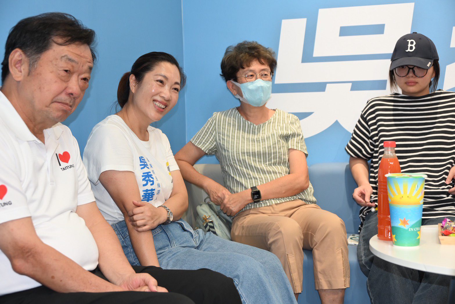 青年力挺地方治理!吳秀華總部展現活力 透露民調領先兩位數展現勝選信心 青年力挺地方治理!吳秀華總部展現活力 透露民調領先兩位數展現勝選信心