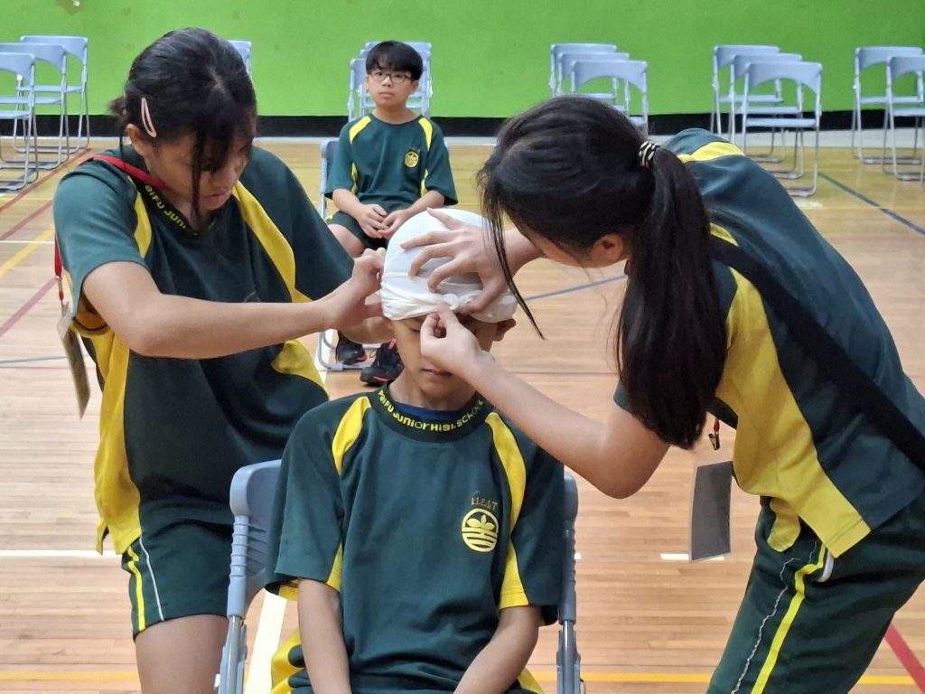 90 位學生變身救護小尖兵！「計分安妮」首度上場助攻精準訓練