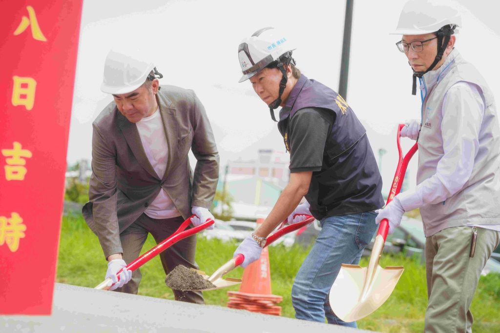 臺東火車站太陽能停車棚動土   遮陽擋雨停車不用再淋雨