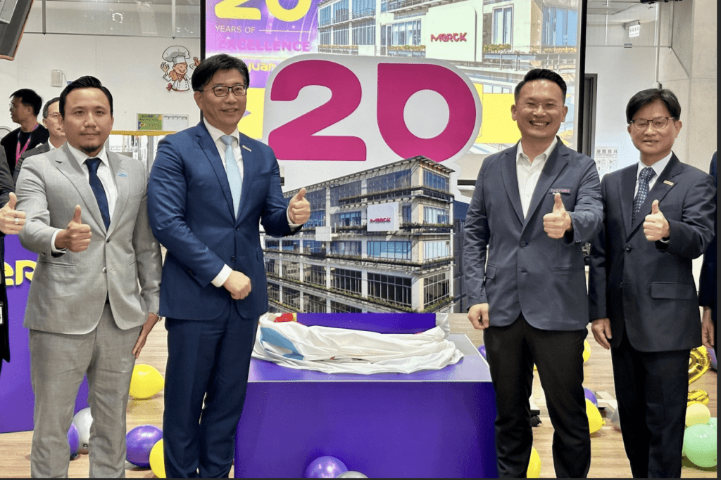 桃園科技人才搖籃     蘇俊賓出席默克20週年慶     期許企業共促在地善循環