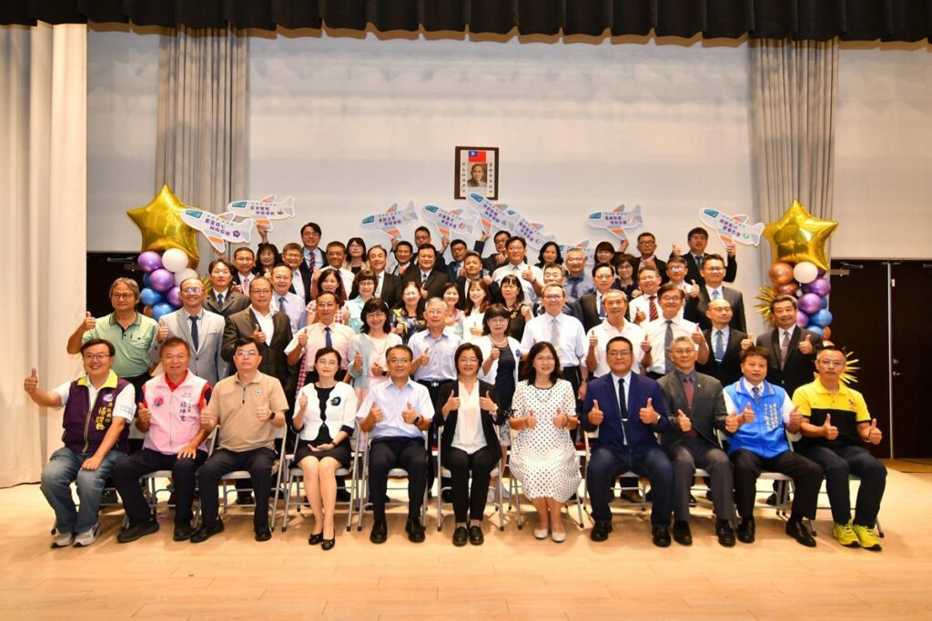 彰化縣中小學校長交接  38位校長交接 10位校長榮退