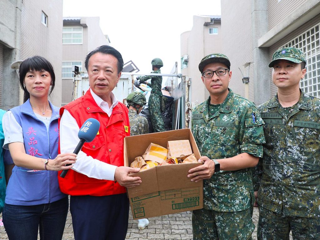 國軍馳援嘉義縣災區　翁章梁代表縣民表達感謝